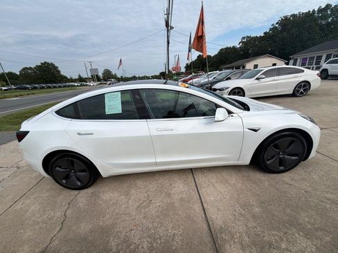 Used 2020 Tesla Model 3 Long Range AWD/4WD image 11