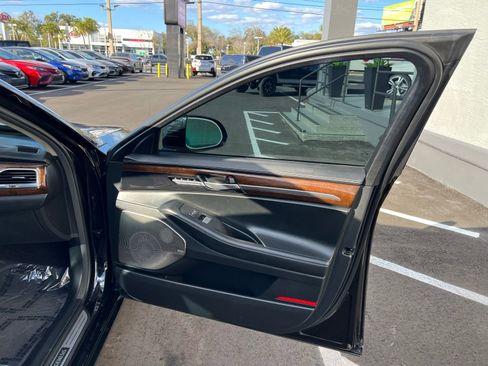 Used 2018 Genesis G90 5.0 Ultimate image 59