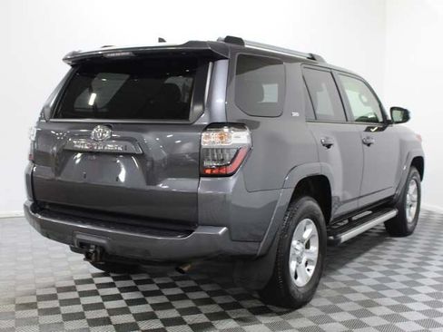 Used 2022 Toyota 4Runner SR5 Premium w/ Moonroof Package AWD/4WD image 6