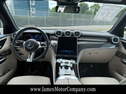 Certified 2026 Mercedes-Benz GLC 300 4MATIC image 17