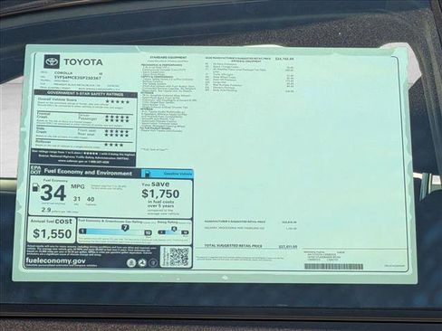 Certified 2025 Toyota Corolla SE FWD image 18