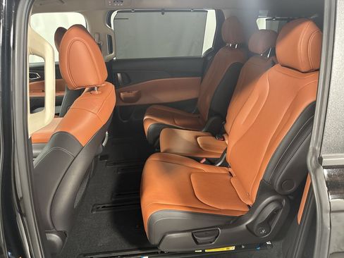 New 2026 Kia Carnival EX image 27