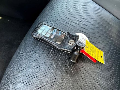 Used 2022 Honda Pilot Elite image 28