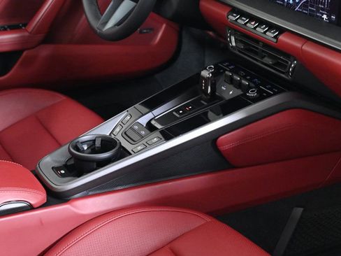 Certified 2024 Porsche 911 Targa 4S image 20