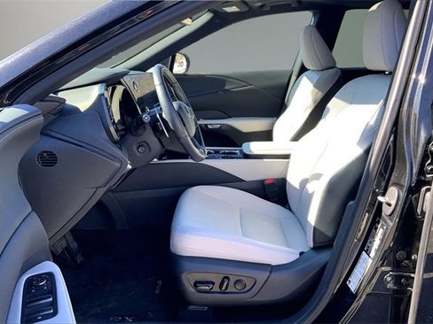 Used 2024 Lexus RX 350 Premium image 18