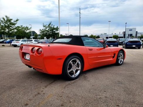 Used 2000 Chevrolet Corvette Convertible w/ Performance Handling Pkg image 5