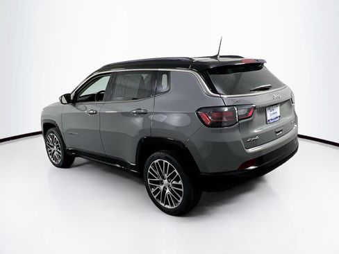 Used 2022 Jeep Compass Limited w/ Elite Group AWD/4WD image 7