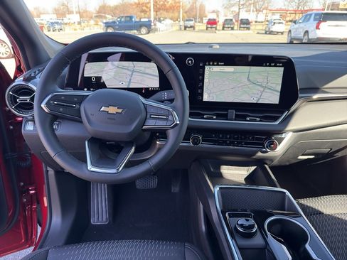 New 2026 Chevrolet Equinox LT image 24