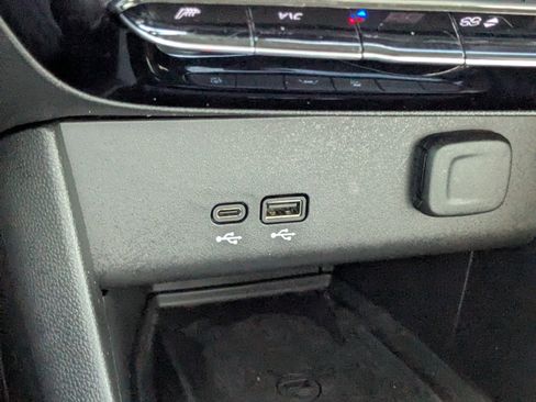 Used 2024 Buick Encore GX Avenir w/ Avenir Technology Package image 28