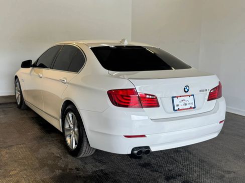 Used 2011 BMW 528i Sedan RWD image 4