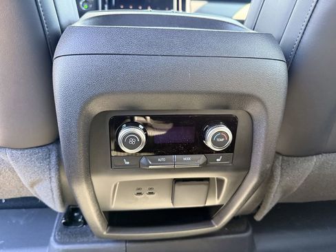 New 2026 GMC Acadia Elevation w/ Elevation Premium Package FWD image 28