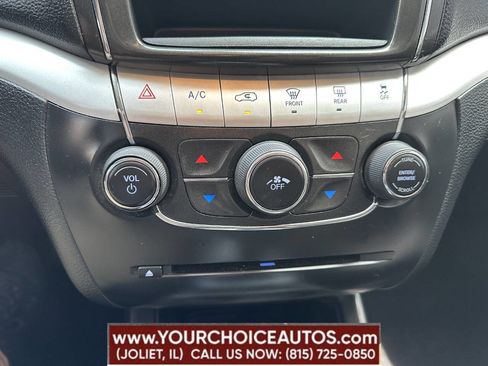 Used 2020 Dodge Journey SE image 41