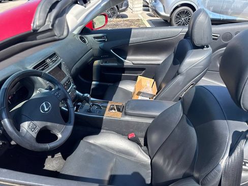 Used 2010 Lexus IS 250C RWD image 9