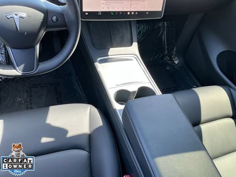 Used 2023 Tesla Model Y Long Range AWD/4WD image 47