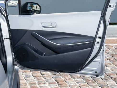 Used 2022 Toyota Corolla SE image 12