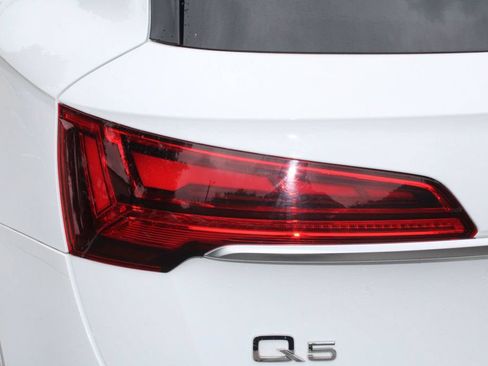 Used 2023 Audi Q5 2.0T Premium Plus AWD/4WD image 11