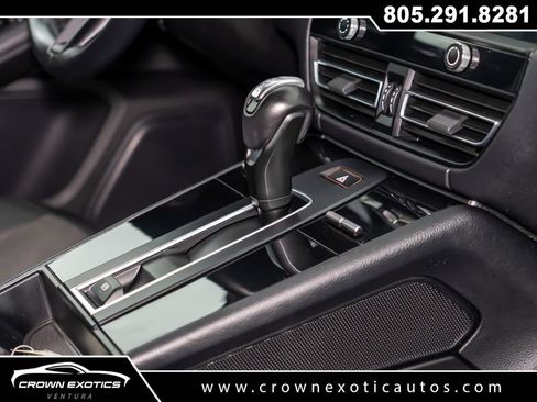Used 2023 Porsche Macan Turbo image 14