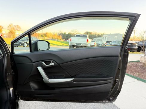 Used 2014 Honda Civic LX image 17