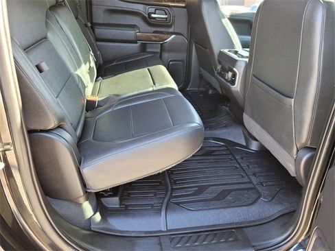 Used 2022 GMC Sierra 1500 SLT image 11