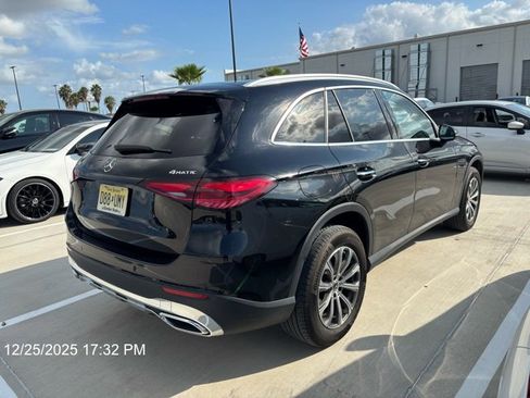 Used 2024 Mercedes-Benz GLC 300 4MATIC image 3