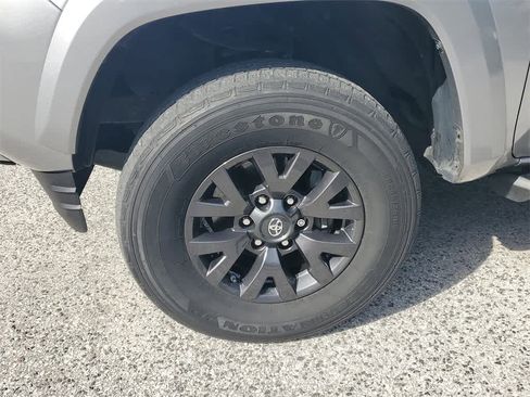 Used 2021 Toyota Tacoma SR5 image 5