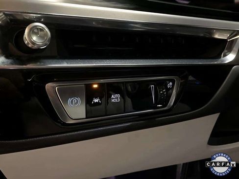 Used 2023 Cadillac Lyriq 2WD image 37