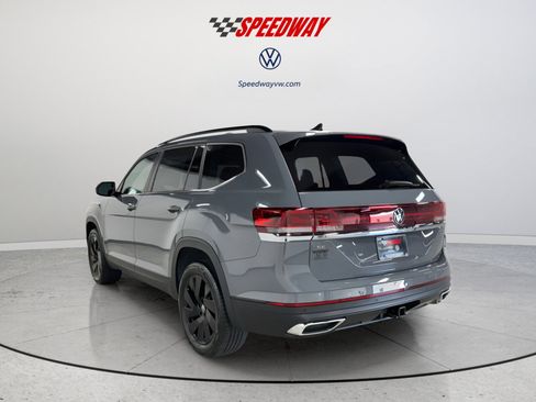 New 2026 Volkswagen Atlas SE image 5