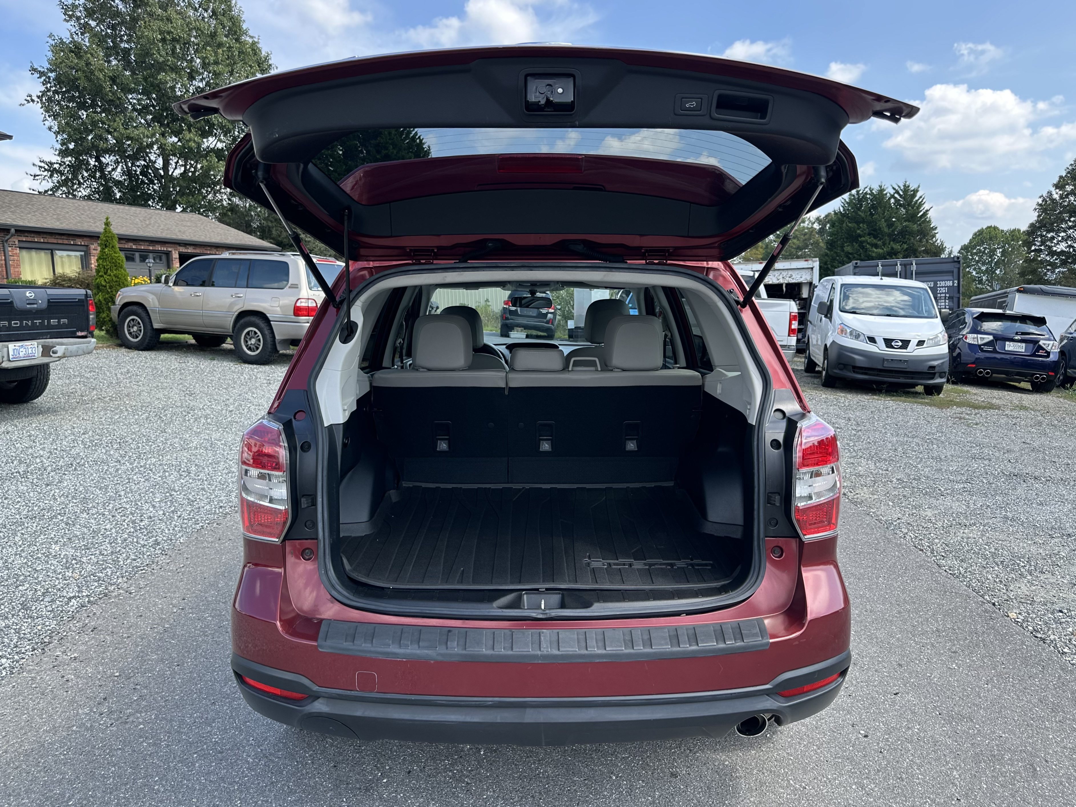 Used 2016 Subaru Forester 2.5i Touring AWD/4WD image 13