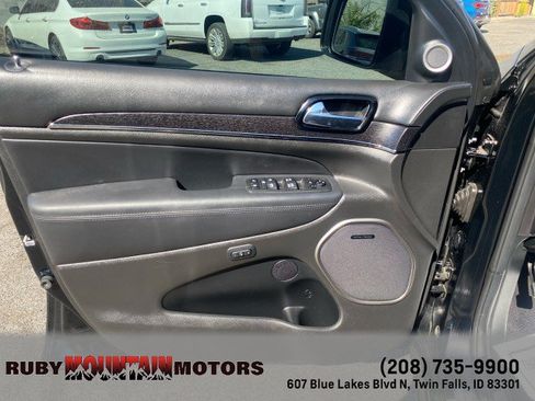 Used 2019 Jeep Grand Cherokee High Altitude AWD/4WD image 12