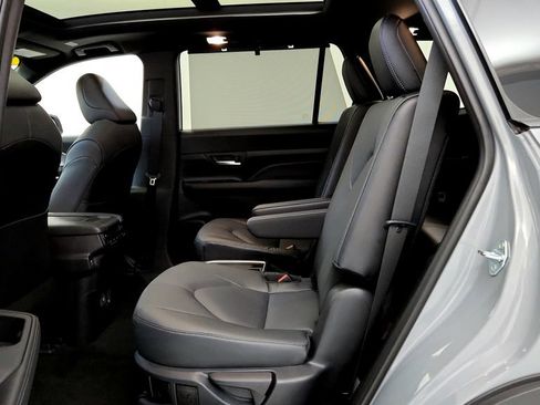 Certified 2026 Toyota Grand Highlander AWD Hybrid image 21