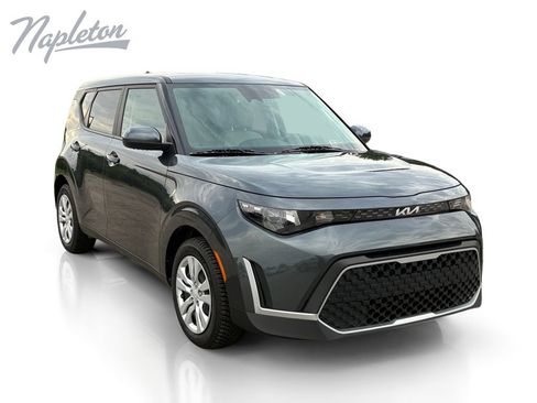 Used 2023 Kia Soul LX FWD image 8