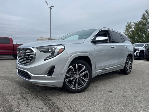 Used 2018 GMC Terrain Denali w/ Advanced Safety Package FWD image 1