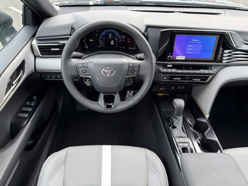New 2026 Toyota Camry SE image 17