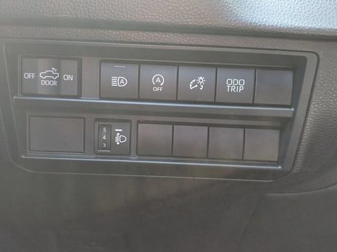 Used 2024 Toyota Tundra SR5 AWD/4WD image 33