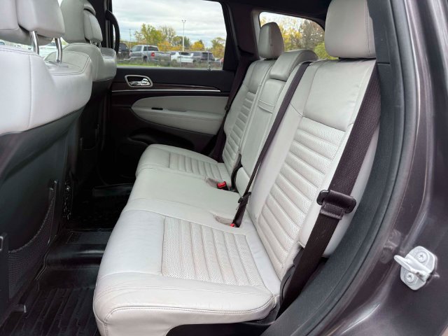 Used 2018 Jeep Grand Cherokee Limited AWD/4WD image 13