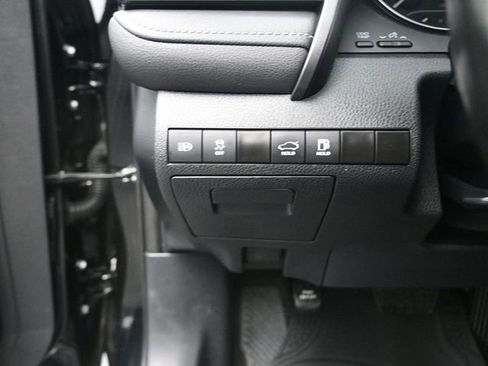 Used 2024 Toyota Camry SE image 22