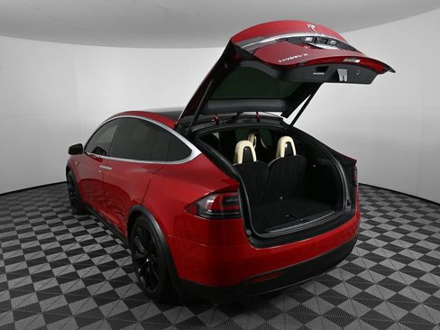 Used 2016 Tesla Model X Performance image 29