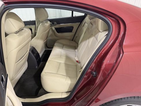 Used 2013 Lincoln MKS image 10