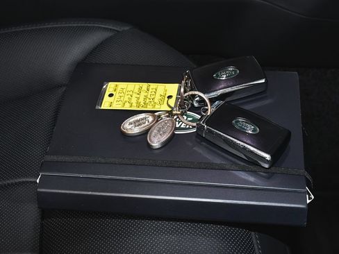 Used 2023 Land Rover Range Rover SE AWD/4WD image 65