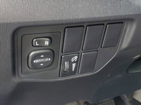 Used 2013 Toyota Prius Two FWD image 9