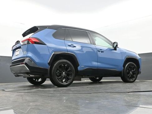 Used 2024 Toyota RAV4 XSE w/ Weather Package AWD/4WD image 28