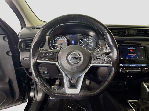 Used 2021 Nissan Rogue Sport SV AWD/4WD image 13