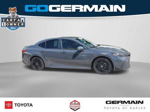 Used 2025 Toyota Camry SE w/ Convenience Package FWD image 7