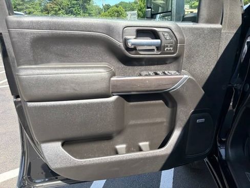 Used 2020 Chevrolet Silverado 2500 LTZ w/ LTZ Premium Package AWD/4WD image 15
