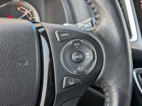 Certified 2017 Honda Pilot Touring image 25