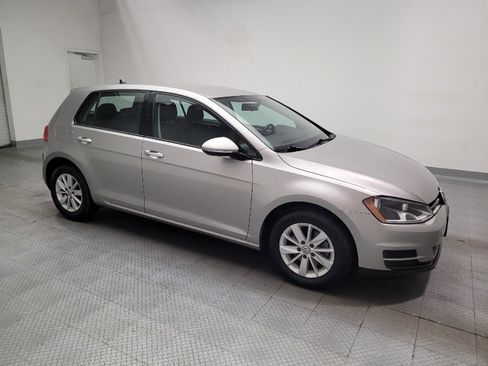 Used 2015 Volkswagen Golf 4-Door FWD image 11