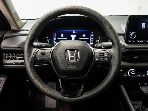 Used 2023 Honda Accord EX image 13