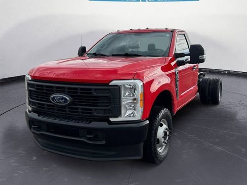 Used 2023 Ford F350 XL image 1