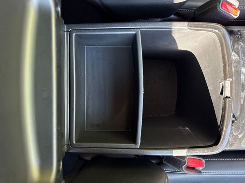 Used 2025 Kia Telluride S FWD image 29