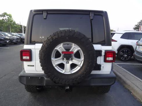 Used 2022 Jeep Wrangler Unlimited Sport AWD/4WD image 6